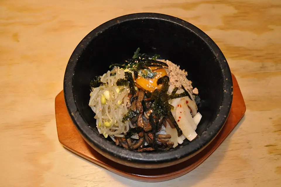 石焼ビビンバ